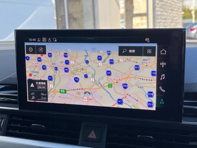 ●アウディ純正ナビ:一体感のあるナビは、高級感ある車内を演出してくれます。オーディオ機能も充実しておりますので、運転もより楽しめます♪