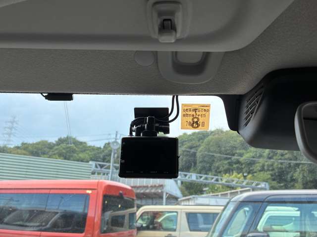 販売部門では月100台お任せいただき、車検部門では月に500台お任せ頂いております！豊富な販売や車検の実績を積んだスタッフが対応をさせて頂きますのでご安心してご来店くださいませ！※2023年実績