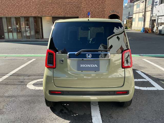 バックカメラ装着車です！！モニターで確認できるので後方もしっかり確認ができます。