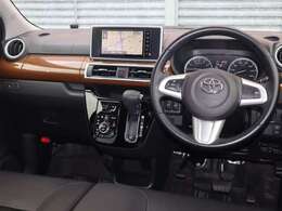 足元スッキリとするインパネシフトを採用しております。