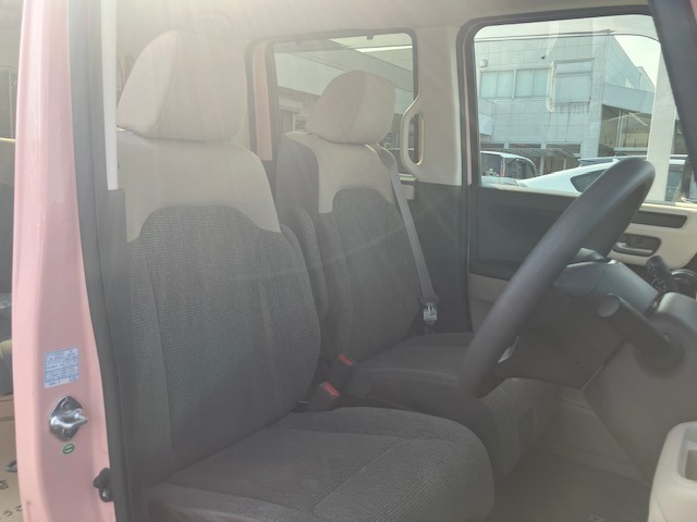 目立った汚れも無く綺麗な状態です、ぜひ現車を確認してみてください♪