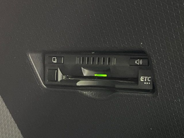 【ETC】高速道路の料金所をストレスなく通過！話題のスポットやサービスエリアに多い「スマートIC」利用時は必須のアイテムです。当店でセットアップを実施、ご納車当日からすぐにご利用いただけます！
