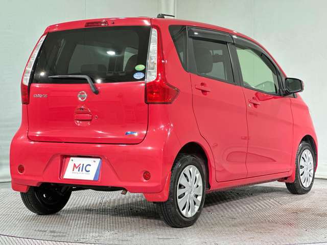 お近くの方はぜひご来店を♪ 車検付のお車はご試乗も可能ですので装備や状態をしっかりとご確認頂けます。