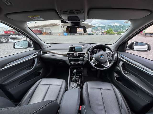 フロントシートヒーティング：運転席・助手席共に三段階で調節が可能なシートヒーターを装備しております。季節を問わず快適にご使用いただけます。
