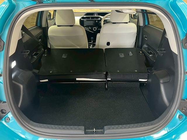 ☆全車修復歴なし！鑑定付きの良質なお車のみを厳選して展示中☆第3者機関の認定付き車ですので、遠方の方でも、安心してご検討いただけます。
