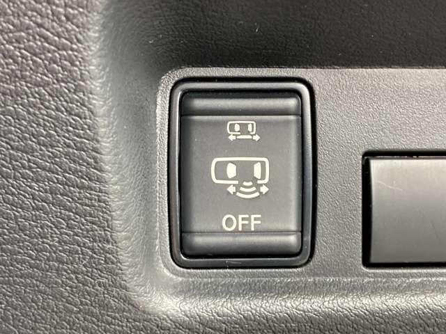 オートスライドドアメインスイッチです。ハンズフリー・オン・オフに設定できます。