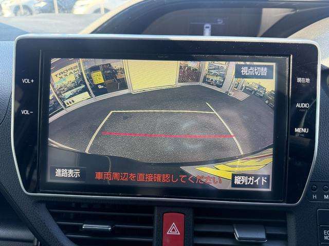 自社陸運局認証工場完備！国家資格車検検査員資格を持った整備士による整備。ステレオ、エアコン等走行に関係のない所も不具合箇所があれば修理してお渡しいたします。