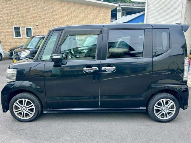 ★☆クルマは写真だけでは分かりません。実物を確認するのが大切です！触らなきゃ分かりませんよ！興味があるクルマは、是非見て乗って触ってみて下さい。試乗も歓迎です。是非ご来店下さい★☆