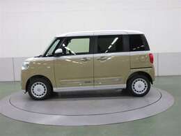 両側にスライドドアを搭載しているので乗り降りを楽にストレスなく行うことができます。