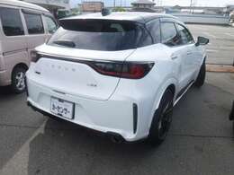 こちらのお車は当社の試乗車として使用しておりました。