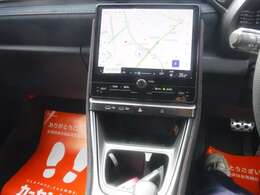 純正ディスプレイオーディオにフルセグTV、パノラミックビューモニターが付いています♪