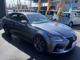 各種オプションパーツや純正アクセサリーの取り付けも承っております！持ち込みパーツの取り付けも対応可能です。詳細はご相談ください！