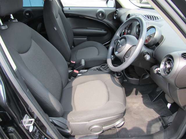 ☆走行距離管理システム☆にてメーター改ざん車、不正メーターなどをチェック！！ウソ、偽りのない不正の無い車両のみを販売しております♪