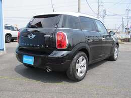 遠くで車を買うと購入後のアフターが心配・・・と思ったことありませんか？安心してください♪当社は全国対応の全車安心保証付きです♪最長3年間の保証プランなど選べる安心保証制度がございます♪