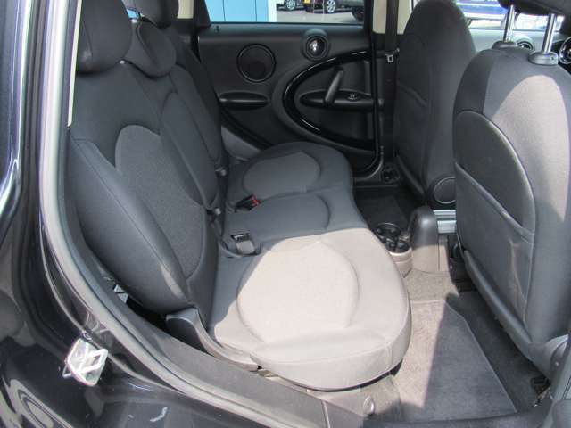 万が一納車後に事故に合われた場合でも安心してください！事故修理や見積もり、保険事故による話し合いなども当社で出来ます♪