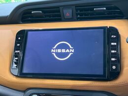 【純正ナビ】人気の純正ナビを装備。オーディオ機能も充実しており、Bluetooth接続すればお持ちのスマホやMP3プレイヤーの音楽を再生可能！毎日の運転がさらに楽しくなります！！