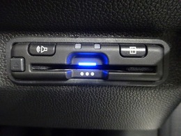 デザインスッキリのビルトイン『ETC』！高速道路の特典はもちろん、キャッシュレスなので料金所では徐行するだけで通過可能です！