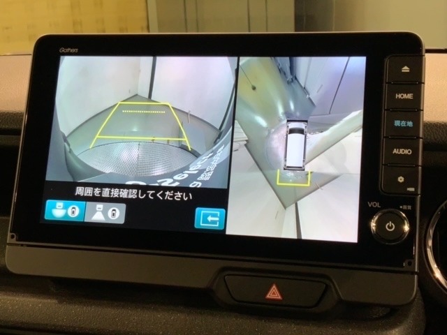 全方位モニターがついています！　車の周囲を360°安全確認できるので、普段の駐車はもちろんの事、縦列駐車や幅寄せの際にも活躍してくれますよ。