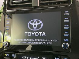 【純正ナビ】人気の純正ナビを装備しております。ナビの使いやすさはもちろん、オーディオ機能も充実！キャンプや旅行はもちろん、通勤や買い物など普段のドライブも楽しくなるはず♪