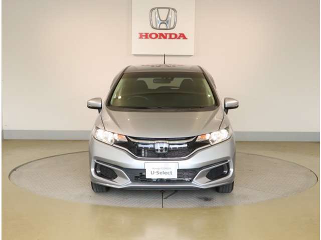 「自動車保険」と「あんしん特典」がひとつになったHondaのお店ならではの保険プランです。お客様のカーライフにより一層の安心をプラスします。