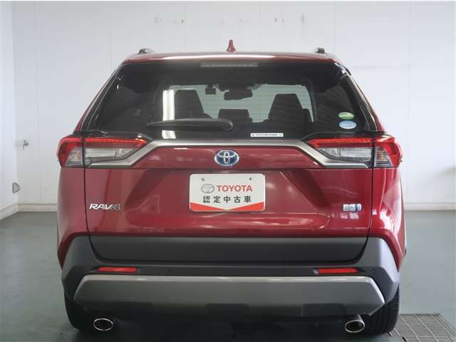 荷物をたっぷり載せて広々ドライビング♪夏でも冬でも、アウトドアやショッピングを思い切り楽しみましょう！