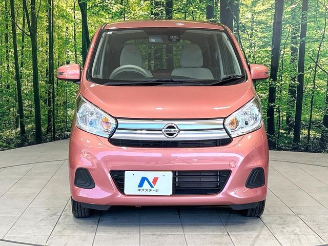 弊社では、全車『修復歴なし』のお車のみ取り扱っております。専任バイヤーによる厳選した仕入れの後、入庫後の車両チェックを行い、ネクステージが認定した高品質な中古車をご提供しております。