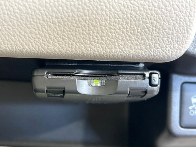 【ETC】高速道路の料金所をストレスなく通過！話題のスポットやサービスエリアに多い「スマートIC」利用時は必須のアイテムです。当店でセットアップを実施、ご納車当日からすぐにご利用いただけます！