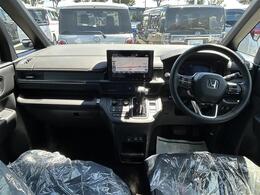 【インパネ全体】全方位で視界が広く、高い目線で運転もしやすいです！