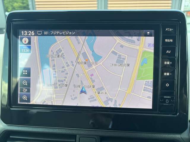 多機能ナビゲーションがあなたをしっかり目的地までサポートします。スマホのナビとは自車位置精度が違います。純正ナビなら保証も対象で安心です。