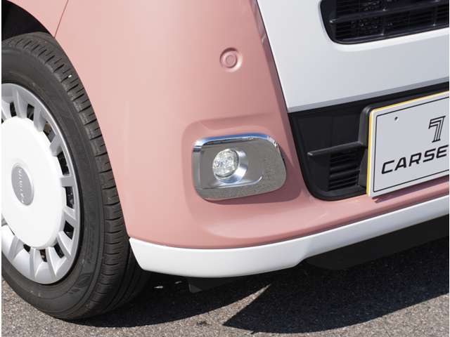 足元明るいフォグランプ搭載！大雨時や濃霧時など視界の悪い時は心強い見方です！