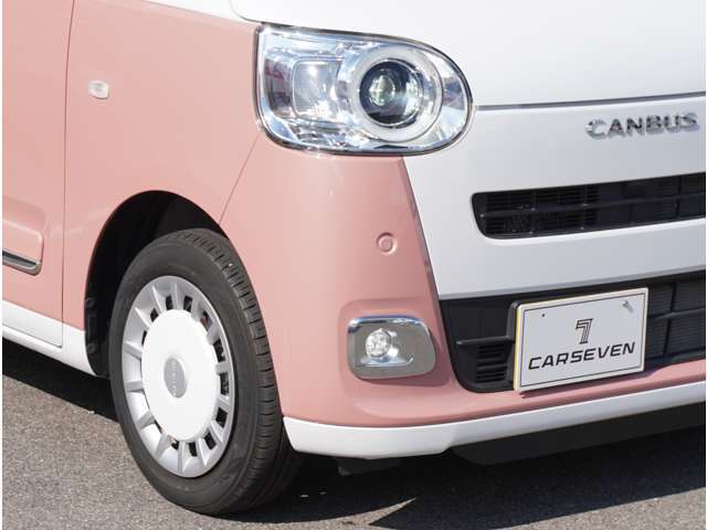 【LEDヘッドライト】悪天候や夜間走行時も良好な視界を確保し安心して運転できる高輝度LEDヘッドライトを装備。明るい上に点灯速度が早く消費電力も抑えられています。