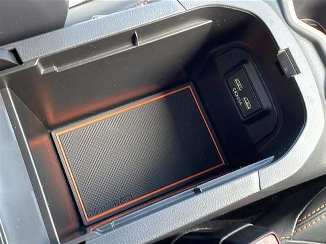大切な愛車は自分で守る時代。「乗り逃げ」や「車上荒らし」からクルマを守るカーセキュリティシステムも取り扱っています。※別途有料です。