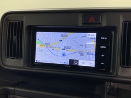 社外ナビ搭載です。知らない道も安心ですね！