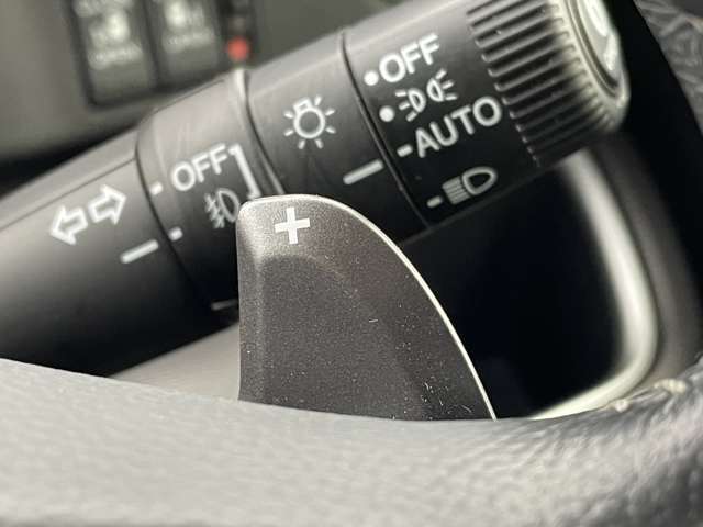 【運転席操作部】快適なドライブを楽しむための機能が装備されています！運転席から触れるので、使いやすいです！除菌プランいれていただくと、さらに清潔で安心していただけます！