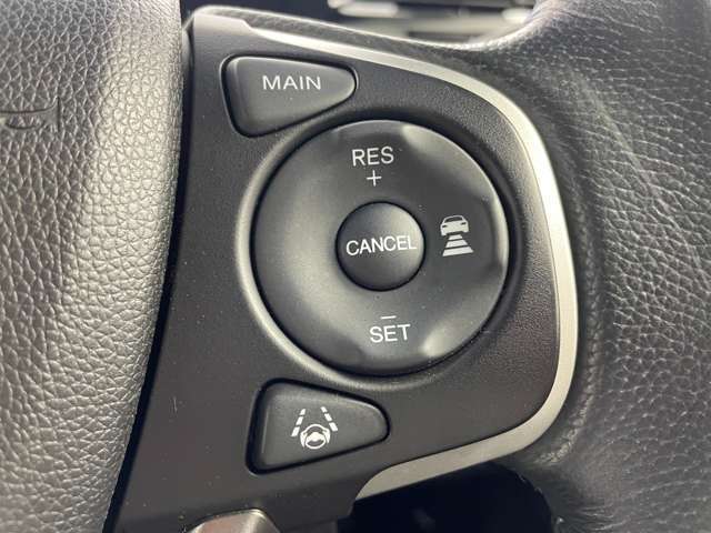 【運転席操作部】快適なドライブを楽しむための機能が装備されています！運転席から触れるので、使いやすいです！除菌プランいれていただくと、さらに清潔で安心していただけます！