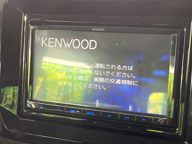 【ナビゲーション】目的地までしっかり案内してくれる使いやすいナビ。Bluetooth接続すればお持ちのスマホやMP3プレイヤーの音楽を再生可能！毎日の運転がさらに楽しくなります！！