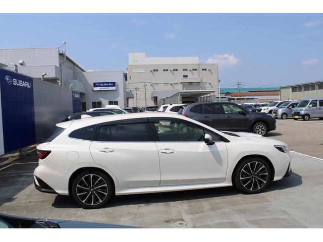 車両の内外装の状態は、第三者機関が発行している、「車両品質評価書」でも確認できます