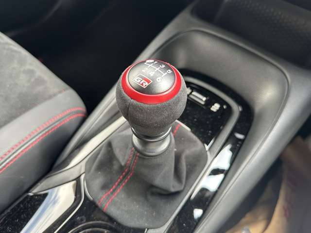 ★納車前に、専属のクリーニングスタッフが、ピッカピカにクリーニングして納車いたします！もちろん、ピッカピカの状態でお渡しするクリーニング費用も支払総額に含まれています！