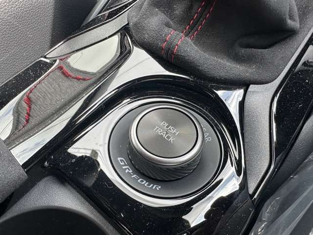 ★納車前に、当社の指定工場で納車前点検を行って納車しますので、安心してお乗りいただけます！もちろん、点検料は車両本体価格に含まれています！