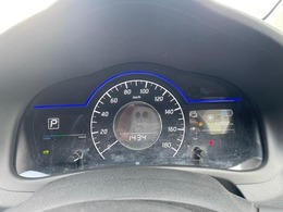 【スピードメーター】自身がどのくらいのスピードで走っているのか、どのくらいの距離を走っているのか分かります！！ガソリンなどの残数なども表記されるので確認が楽ちん！