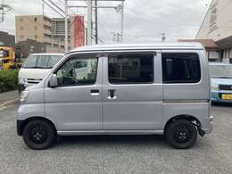 当車両は、別車庫にて保管しております。現車確認の際は店舗へ回送しますので、事前にご連絡お願いします。