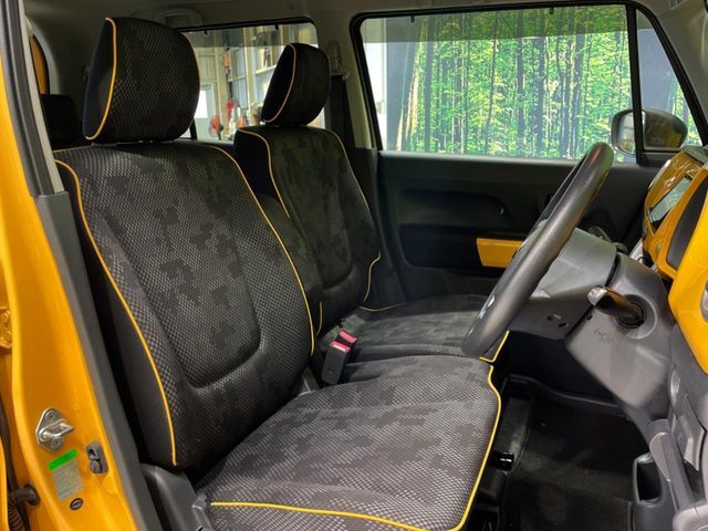 運転席シート廻りは使用感も少なく、良好な状態となっています。丁寧に使われていたことがよくわかりますね。