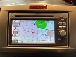 ナビゲーションはワンセグTV対応のGathers純正メモリーナビを搭載しています。USB端子やSDカードを使っての外部入力からの音楽なども楽しめます。