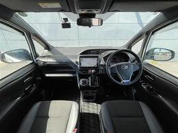 【インパネ全体】全方位で視界が広く、高い目線で運転もしやすいです！
