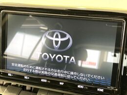 【純正ナビ】人気の純正ナビを装備。オーディオ機能も充実しており、Bluetooth接続すればお持ちのスマホやMP3プレイヤーの音楽を再生可能！毎日の運転がさらに楽しくなります！！