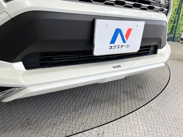 【モデリスタエアロ】人気のモデリスタエアロを装着！クルマの外観がよりスタイリッシュになり、街中で存在感あふれる1台に♪将来買い替える時にもリセールに影響しやすく、価値ある人気の装備です！
