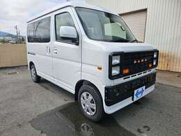 自社工場完備。点検整備やアフターもお任せください。そのほか、専用ブースにて各種コーティングを行っております。