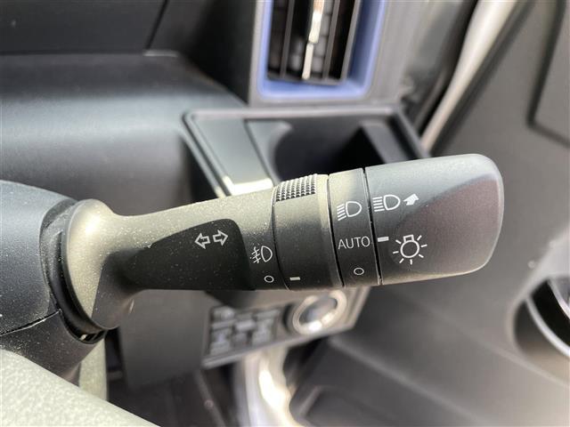 気になる車はすぐにお問い合わせください！画面右側の0066から始まる無料ダイヤルからお問い合わせ下さい！専門スタッフがお車のご質問にお答えいたします！