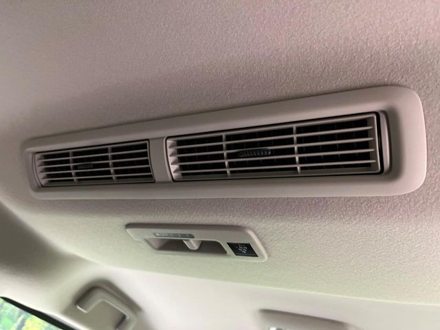 【サーキュレーター】エアコンの風を後部座席まで届けてくれ、広い車内空間でも素早く快適な温度になります♪真夏や真冬に便利な機能です。