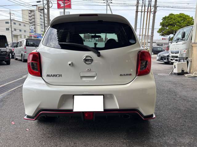 車検整備・板金修理・アフターパーツ取り付け・自動車保険などのお客様が安心してカーライフをお過ごし頂けるよう取り組んでおります